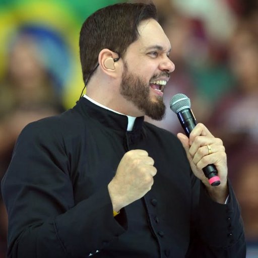 Padre Adriano Zandoná
