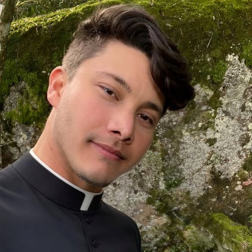Padre Anderson Lima