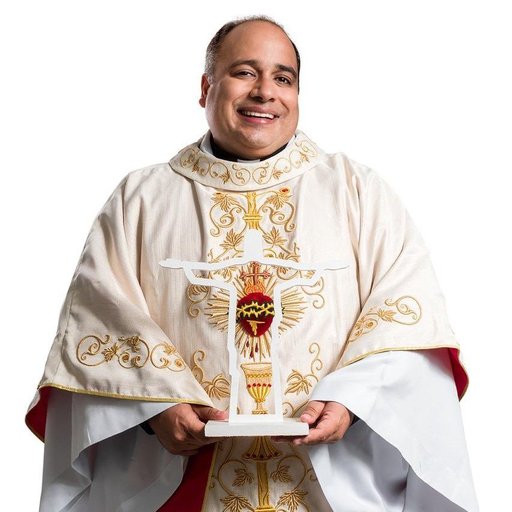 Padre Omar Raposo
